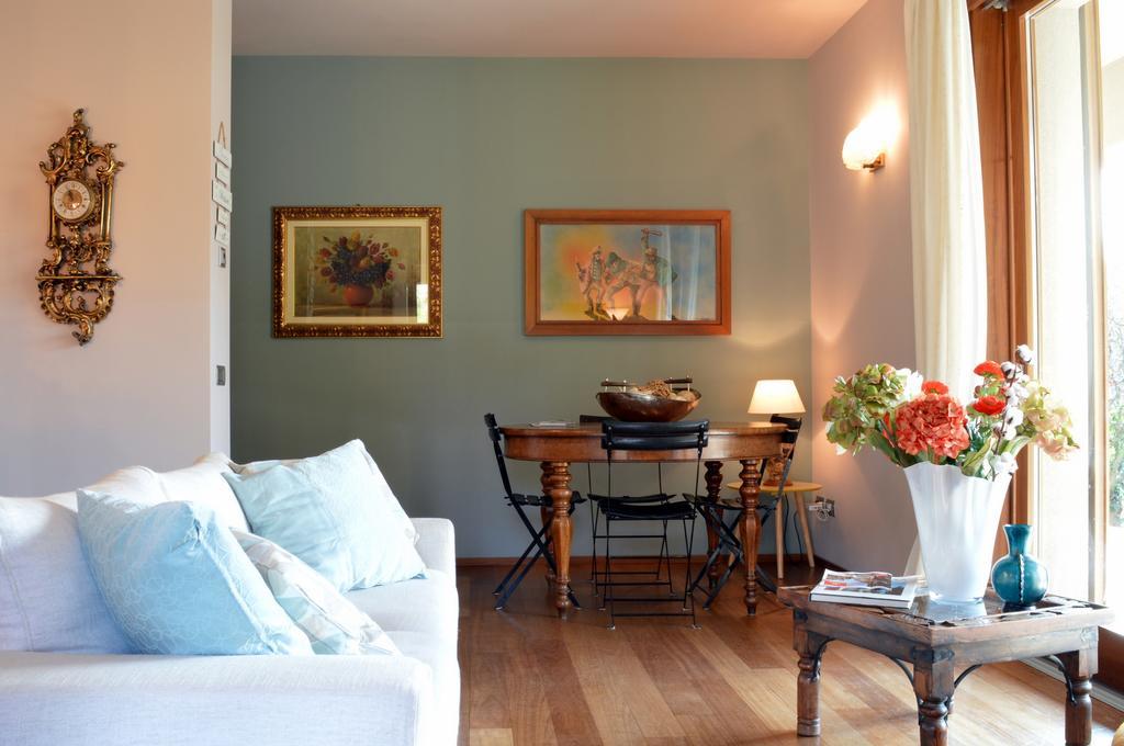 B&B La Casa Di Angela Cusago Eksteriør billede
