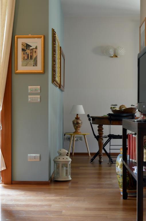 B&B La Casa Di Angela Cusago Eksteriør billede